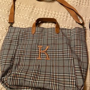 Thirty-One Window Shopper Cross Body Tote